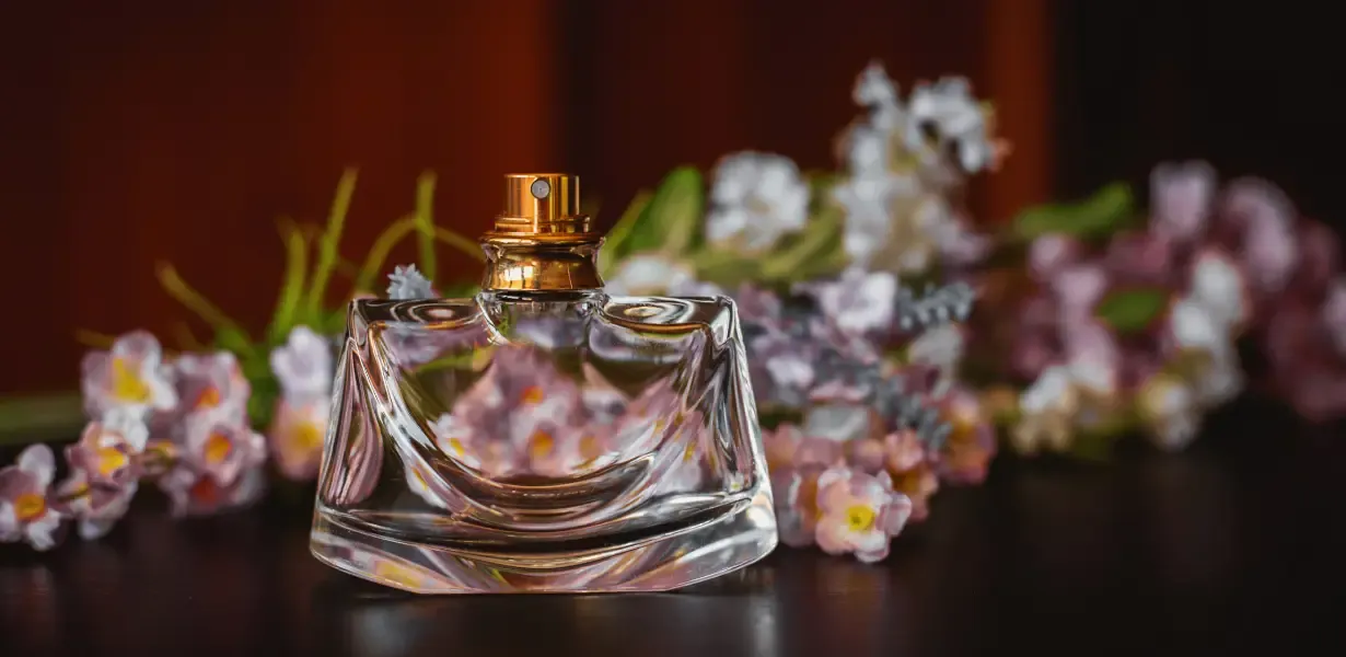 Parfüm ve Moda: Stilin Kokusu