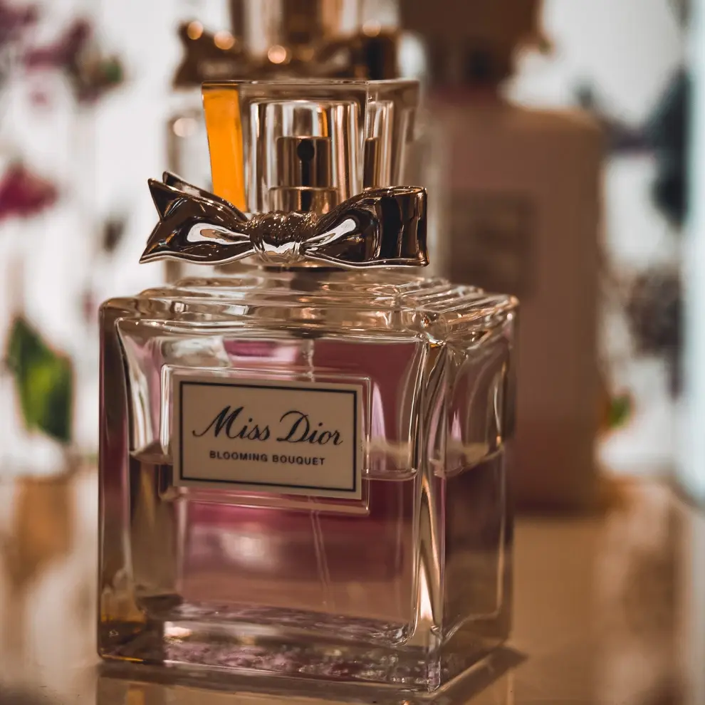 Parfüm Markaları Hakkında Bilinmesi Gerekenler Orijinal Ürün Seçimi Rehberi