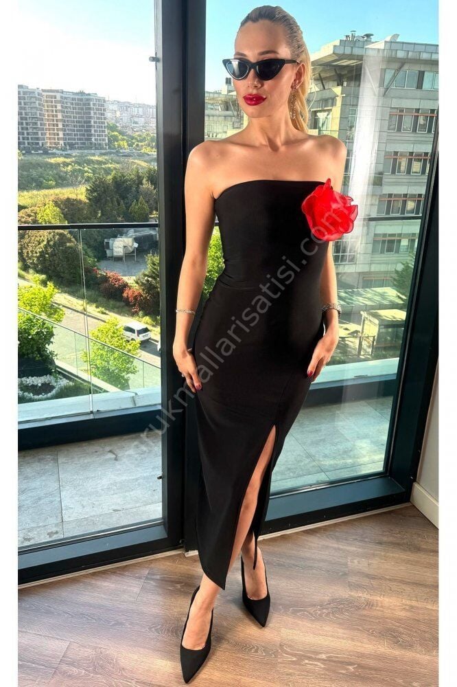 Gül Detaylı Yırtmaçlı Üyed Elbise