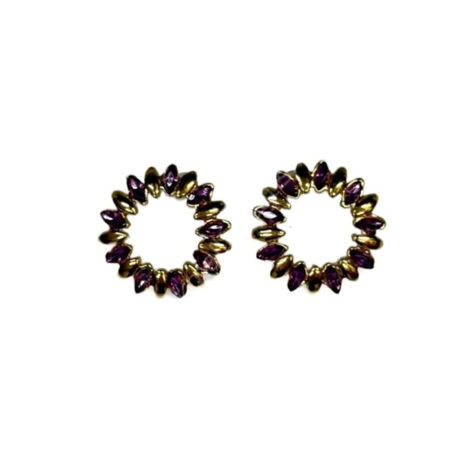 Mor Taşlı Çiçek Formlu Altın Kaplama Küpe