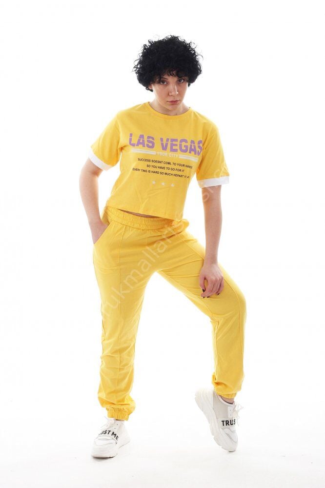 Sarı Renk Mor Baskılı Kadın T-shirt