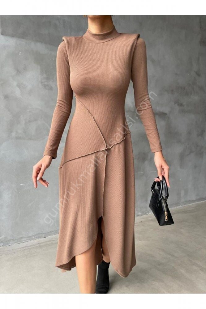 Yırtmaçlı Desenli Triko Konforiko Elbise