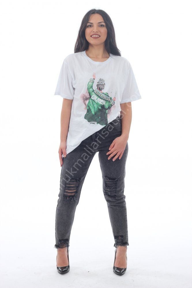 Beyaz Renk Queen Baskılı Taşlı Kadın Tunik