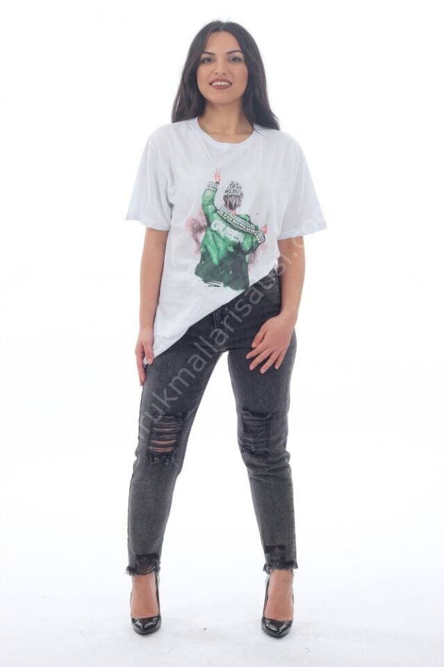 Beyaz Renk Queen Baskılı Taşlı Kadın Tunik