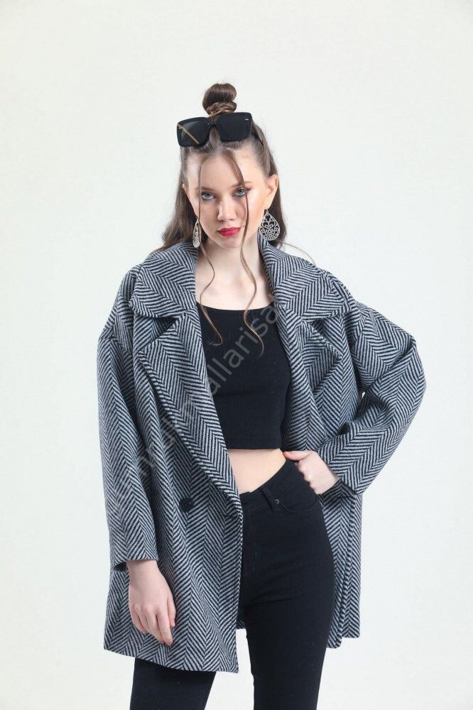 Balık Sırtı Oversize Kaşe Siyah Beyaz Kaban