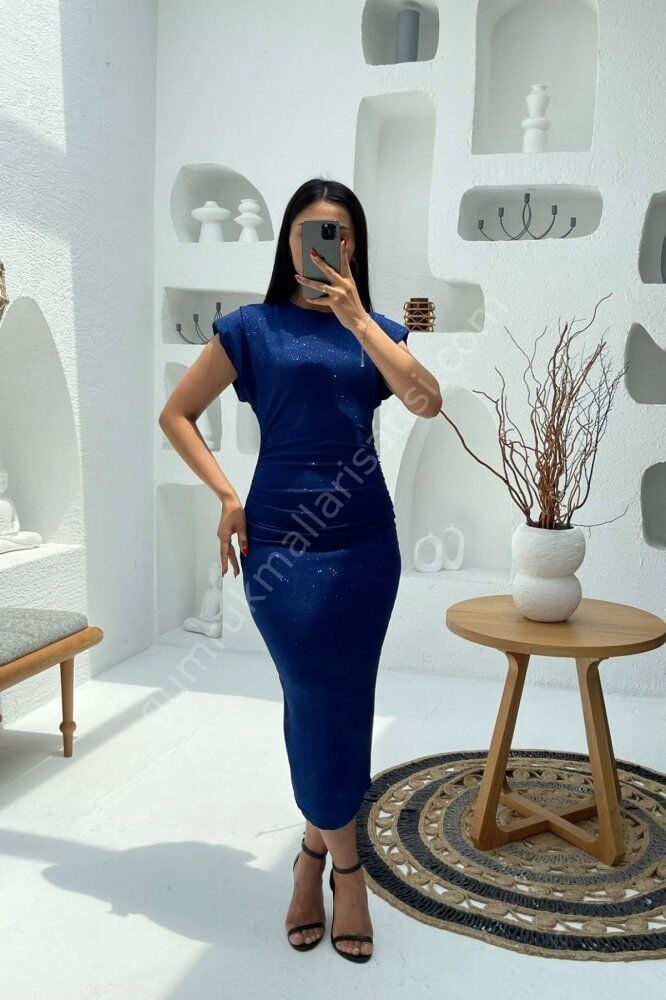 Sim Detaylı Yırtmaçlı Zıpır Mavi Elbise