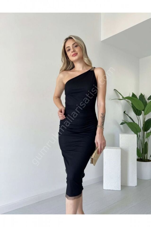 Omuz Detaylı Tül Siyah Elbise