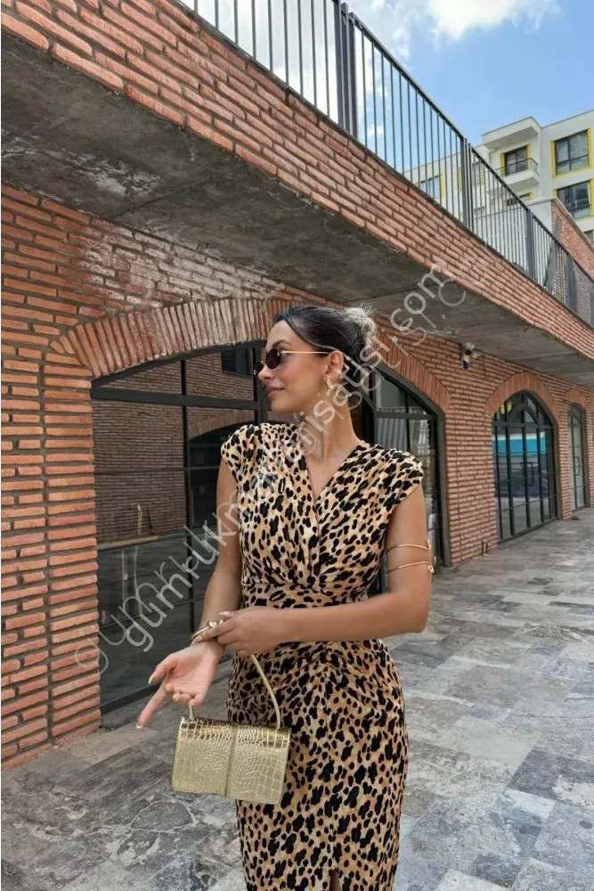 Beli Düğme Detaylı Krep siyah Elbise S - kahverengi