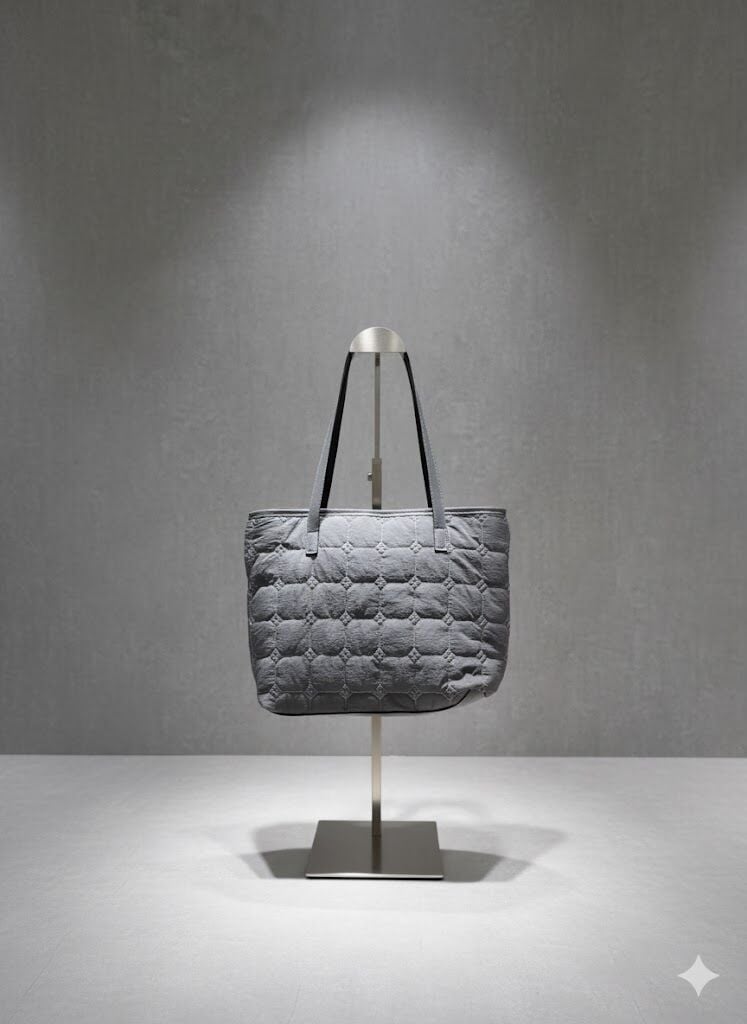 Kapitone Desenli Gri Kadın Omuz Çantası