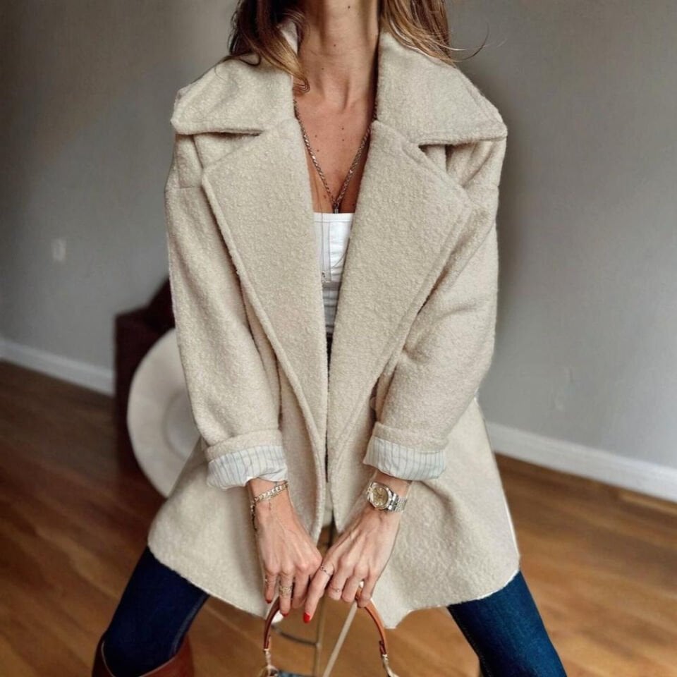 Kir Oversize Tek Düğmeli Peluş Desenli Kısa Taş Rengi Kaban